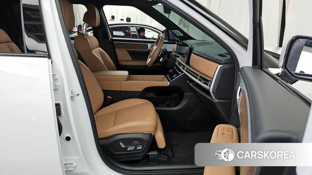 Hyundai Santa Fe (MX5) 2024 Белый из Кореи, фото 2