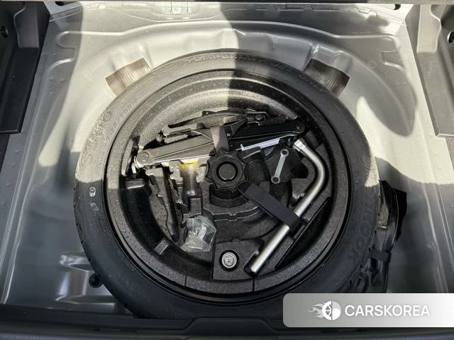 Audi Q2L 2022 Темно-серый из Китая, фото 2