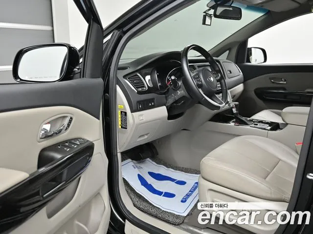 Kia The New Carnival 2018 Черный из Кореи, фото 2