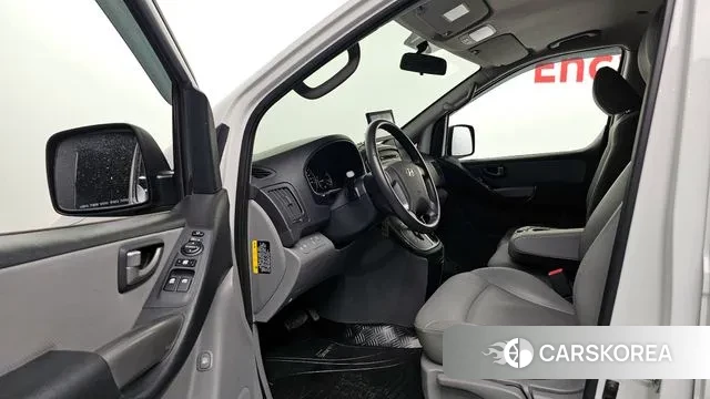 Hyundai The New Grand Starex 2019 Белый из Кореи, фото 2