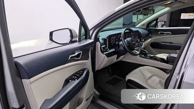 Kia Sportage 5th Generation 2022 Серебристо-серый из Кореи, фото 2