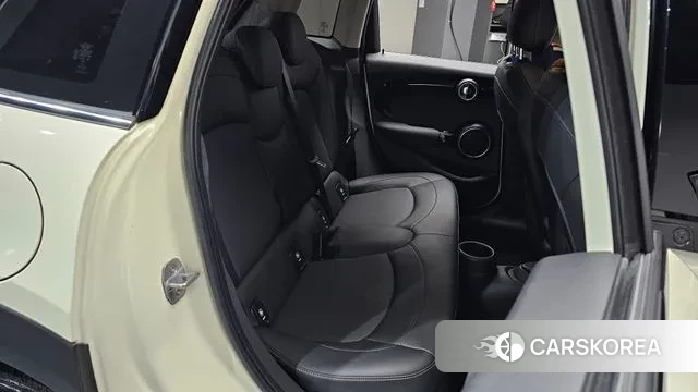 Mini Cooper 2019 Жемчужный цвет из Кореи, фото 2