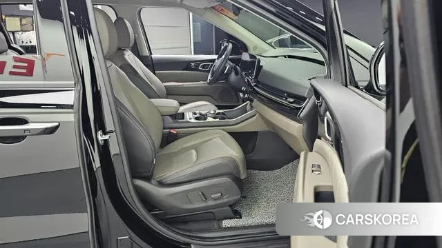 Kia The New Carnival 4th Generation 2024 Черный из Кореи, фото 2