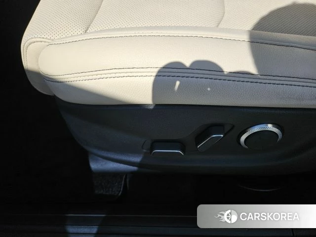 Genesis GV70 2021 Белый из Кореи, фото 2