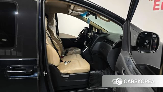 Hyundai Staria 2021 Серый из Кореи, фото 2