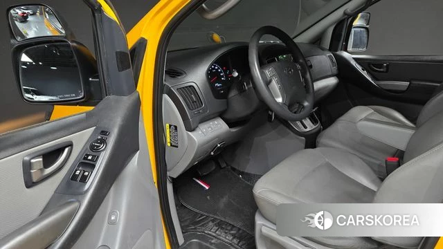 Hyundai The New Grand Starex 2018 Желтый из Кореи, фото 2