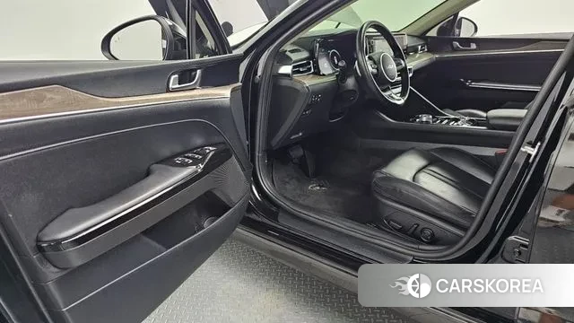 Kia K5 Hybrid 3rd Generation 2022 Черный из Кореи, фото 2