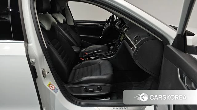 Volkswagen The New Passat 2018 Белый из Кореи, фото 2