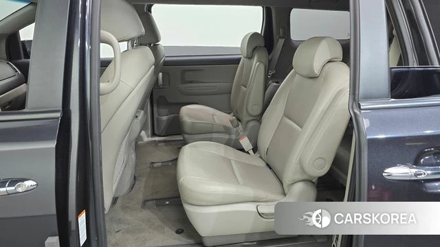 Kia The New Carnival 2018 Серый из Кореи, фото 2
