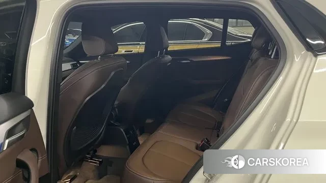 BMW X2 (F39) 2022 Белый из Кореи, фото 2