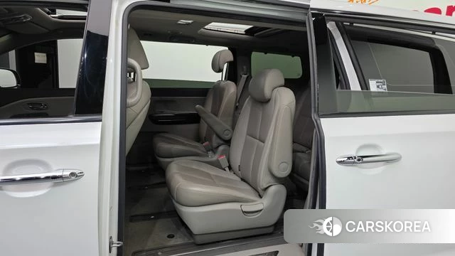 Kia The New Carnival 2018 Белый из Кореи, фото 2