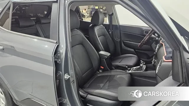 Hyundai Venue 2023 Серый из Кореи, фото 2