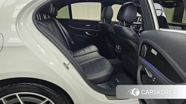 Mercedes-Benz E-Class W213 2020 Белый из Кореи, фото 2