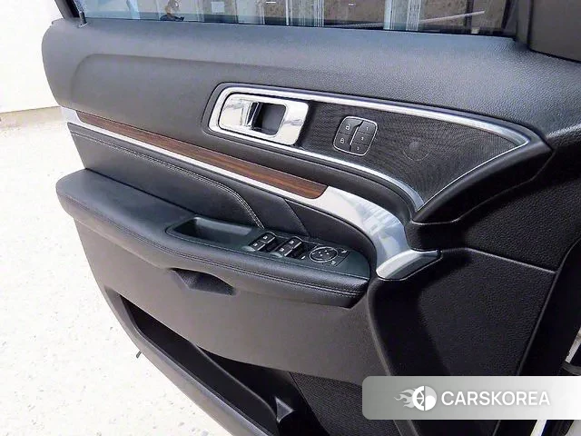 Ford Explorer 2019 Белый из Кореи, фото 2