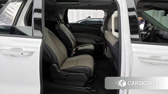 Kia The New Carnival 4th Generation 2025 Белый из Кореи, фото 2