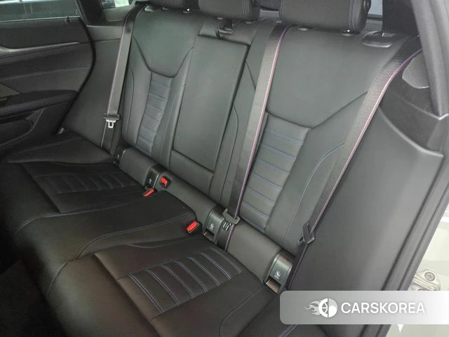 BMW i4 2025 Белый из Кореи, фото 2