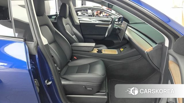 Tesla Model Y 2025 Синий из Кореи, фото 2