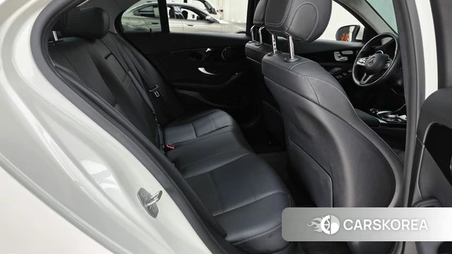 Mercedes-Benz C-Class W205 2019 Белый из Кореи, фото 2