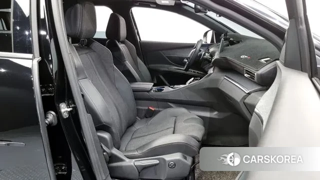 Peugeot 5008 second generation 2020 Черный из Кореи, фото 2