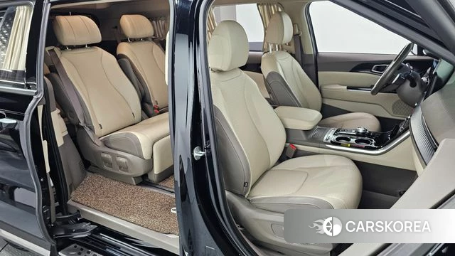Kia Carnival 4th generation 2022 Черный из Кореи, фото 2