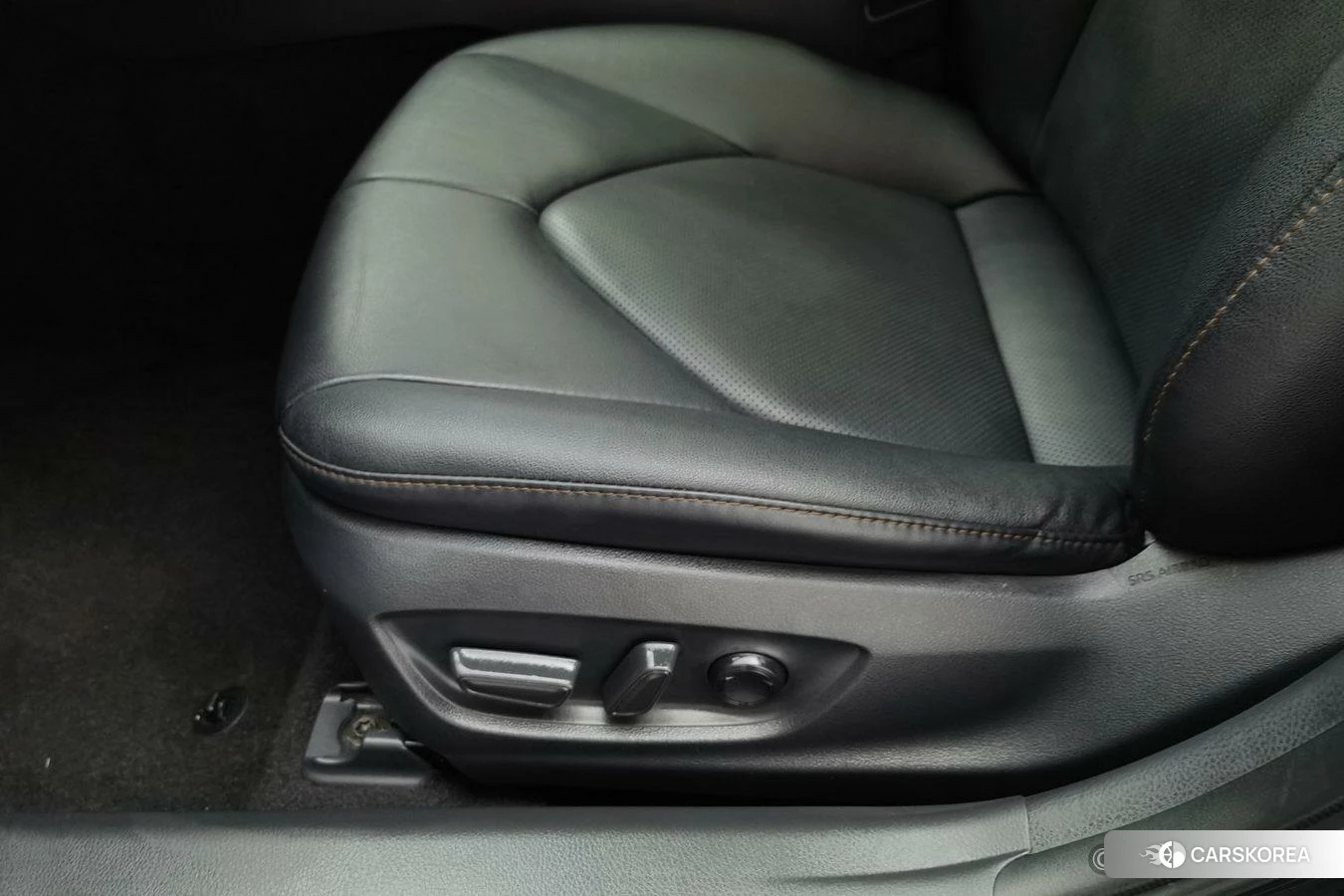 Toyota Camry 2021 Черный из Китая, фото 2