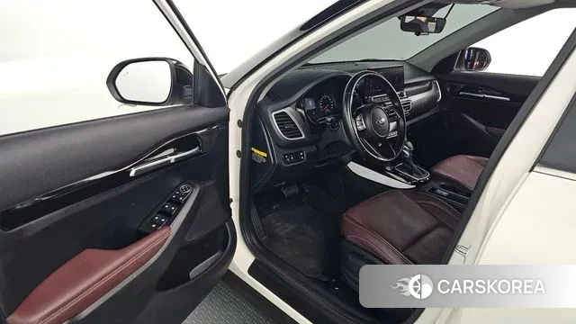 Kia Seltos 2019 Белый из Кореи, фото 2