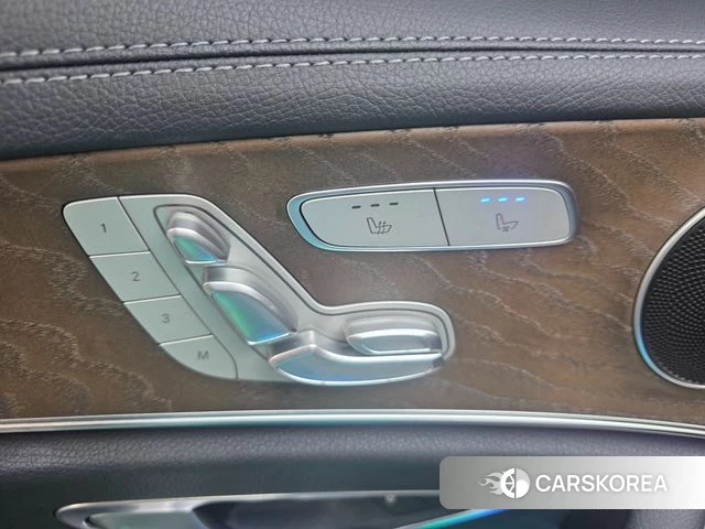 Mercedes-Benz E-Class W213 2021 Белый из Кореи, фото 2