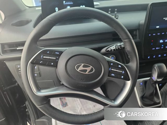 Hyundai Staria 2024 Черный из Кореи, фото 2
