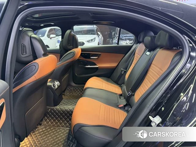 Mercedes-Benz Class C 2024 Черный из Китая, фото 2