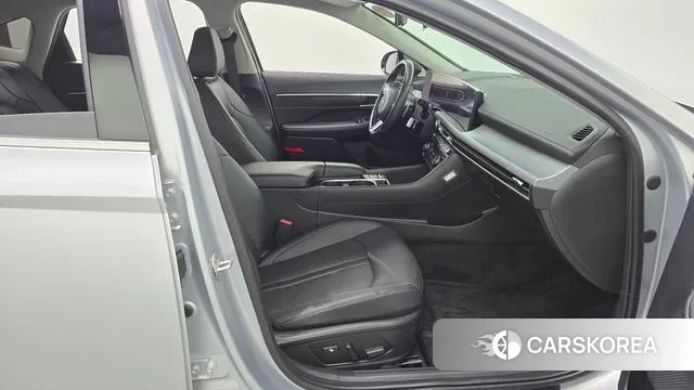 Hyundai Sonata D Edge (DN8) 2024 Серебряный из Кореи, фото 2