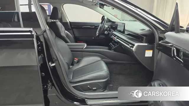 Hyundai Grandeur Hybrid (GN7) 2023 Черный из Кореи, фото 2