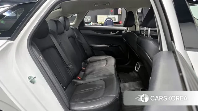 Kia The New K5 3rd generation 2024 Белый из Кореи, фото 2