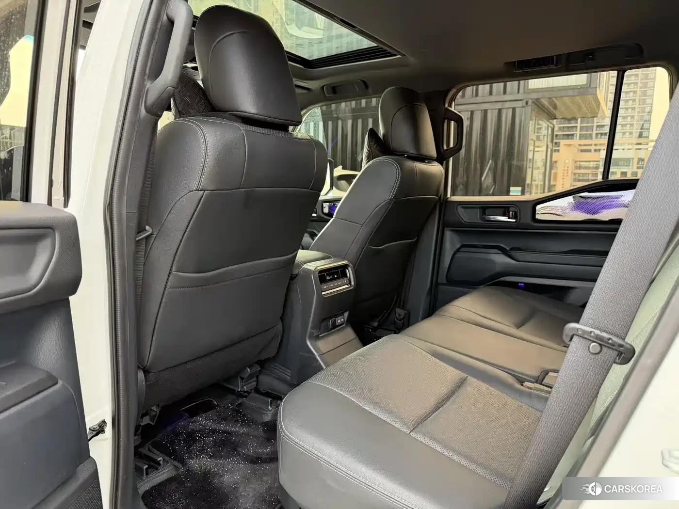 Toyota Prado 2025 Белый из Китая, фото 2