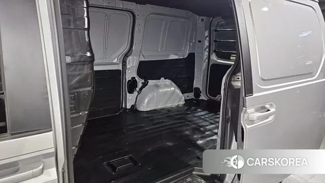 Hyundai Staria 2023 Серебряный из Кореи, фото 2