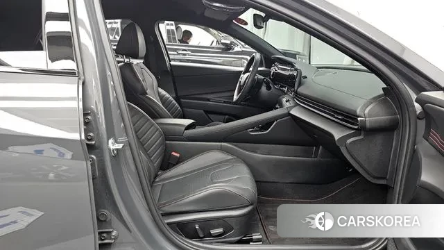 Hyundai The New Avante (CN7) 2024 Серый из Кореи, фото 2