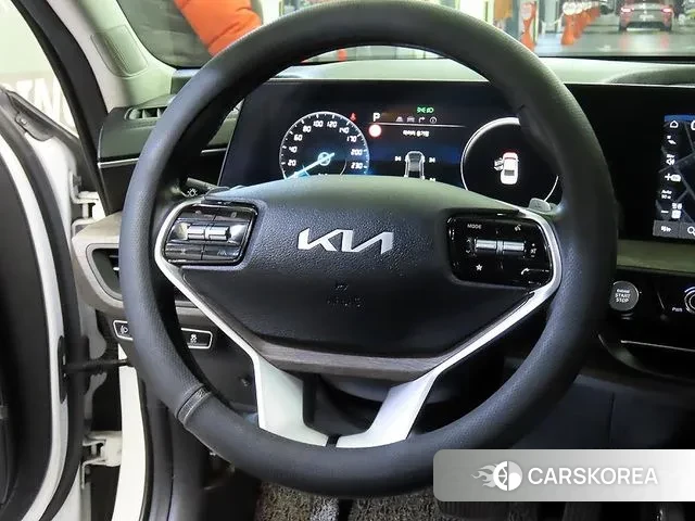 Kia K8 2023 Белый из Кореи, фото 2
