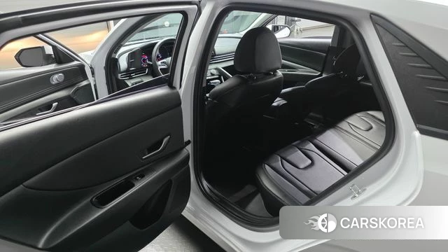Hyundai Avante (CN7) 2021 Белый из Кореи, фото 2