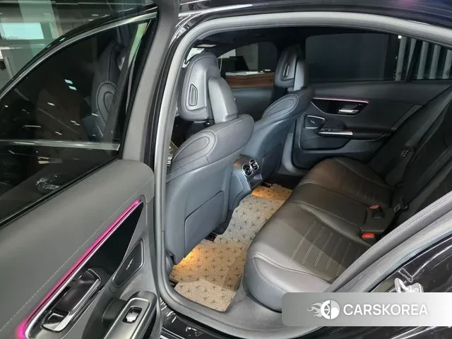 Mercedes-Benz C-Class W206 2024 Черный из Кореи, фото 2