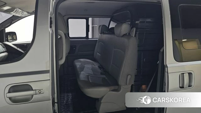 Hyundai The New Grand Starex 2018 Серебристо-серый из Кореи, фото 2