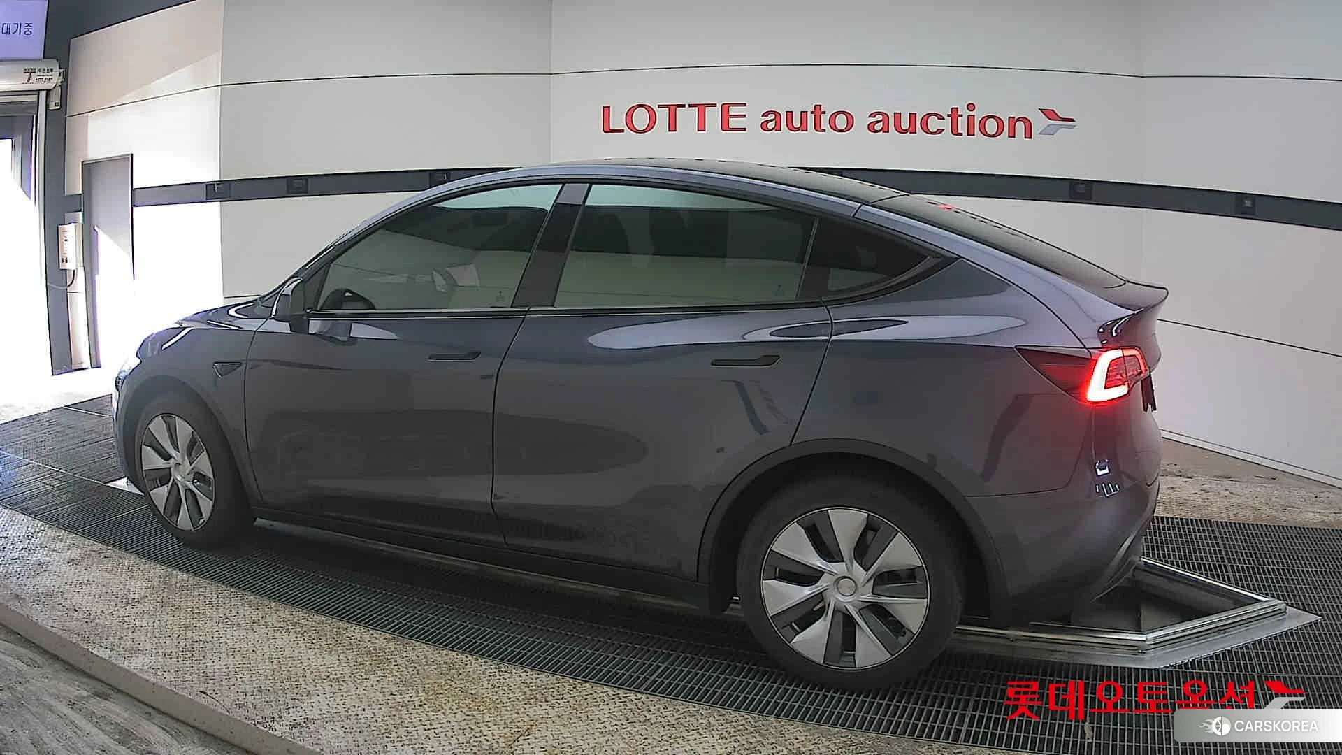 Tesla Model Y RWD 2023 Другое из Кореи, фото 2