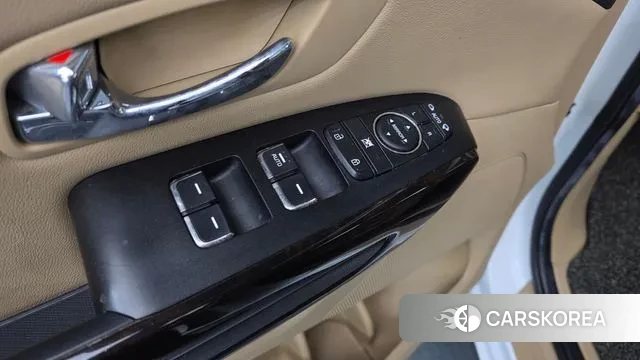 Kia The New Carnival 2018 Белый из Кореи, фото 2