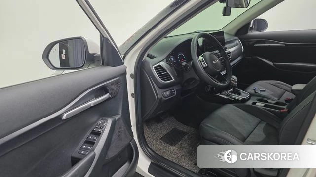 Kia Seltos 2021 Белый из Кореи, фото 2