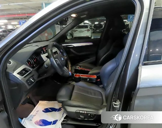 BMW X1 (F48) 2022 Серый из Кореи, фото 2