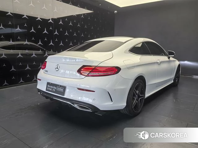 Mercedes-Benz Class C (imported) 2021 Белый из Китая, фото 2