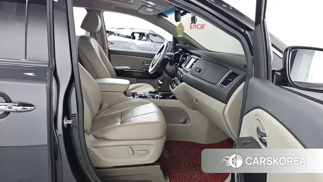 Kia The New Carnival 2018 Серый из Кореи, фото 2