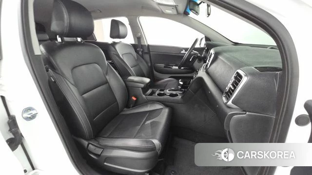 Kia Sportage 4th Generation 2018 Белый из Кореи, фото 2
