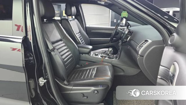 Jeep Grand Cherokee 2020 Черный из Кореи, фото 2
