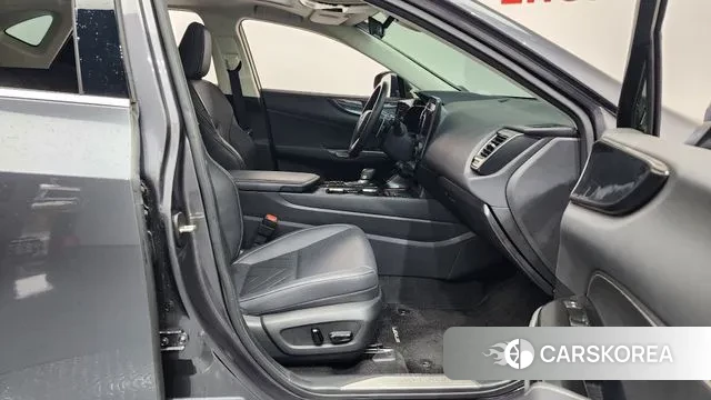 Lexus NX350h Second generation 2024 Серый из Кореи, фото 2