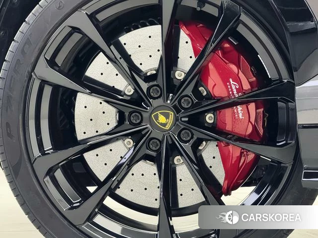 Lamborghini Urus 2024 Темно-серый из Китая, фото 2