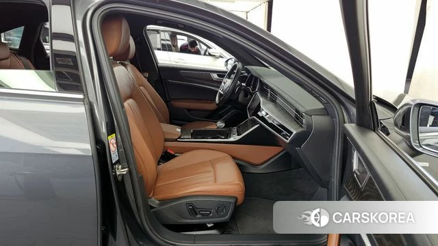 Audi A6 (C8) 2023 Серый из Кореи, фото 2